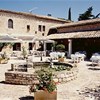 Sa Terrasse Et Sa Fontaine Au Charme Provençal..