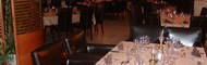 Tables dans restaurant
